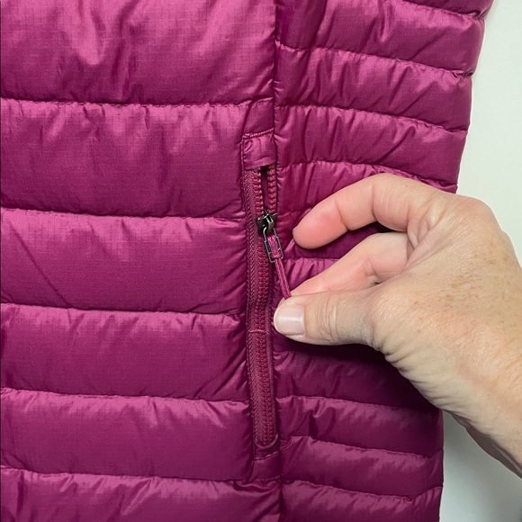 Patagonia Magenta Quilted Down Vest - Picture 2 of 9